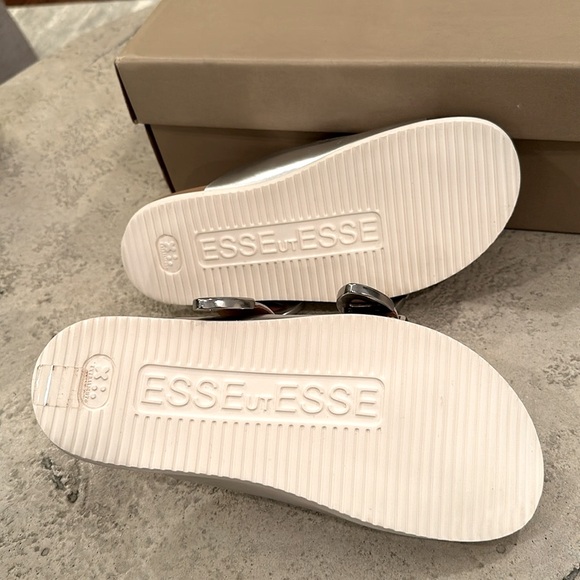 ESSEutESSE SILVER Sandals sz7 NEW - Picture 5 of 6